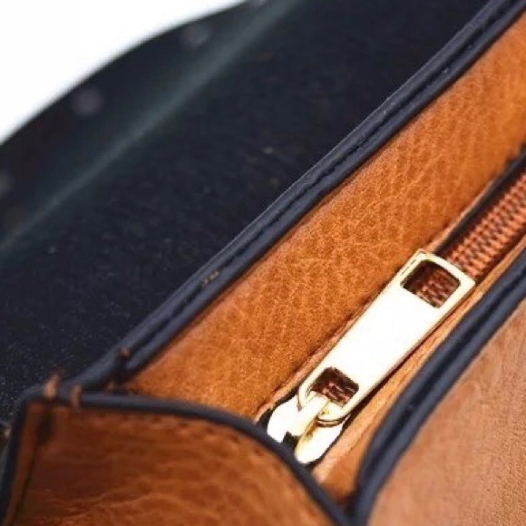 Boho Vintage tooled tassel Concho Bag - Picture 7 of 9